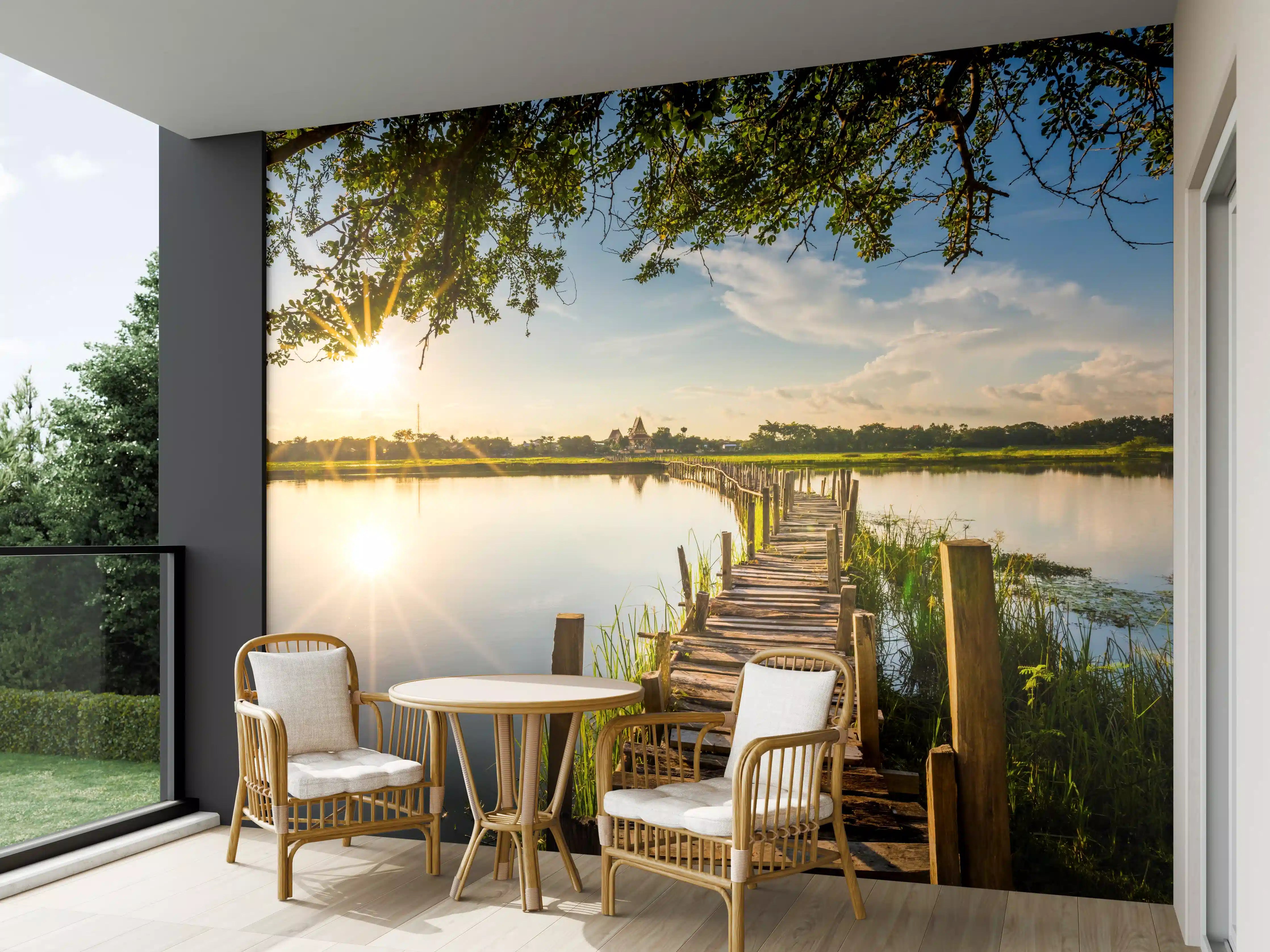 Wandverkleidung außen - Holzbrücke am See - Thailand