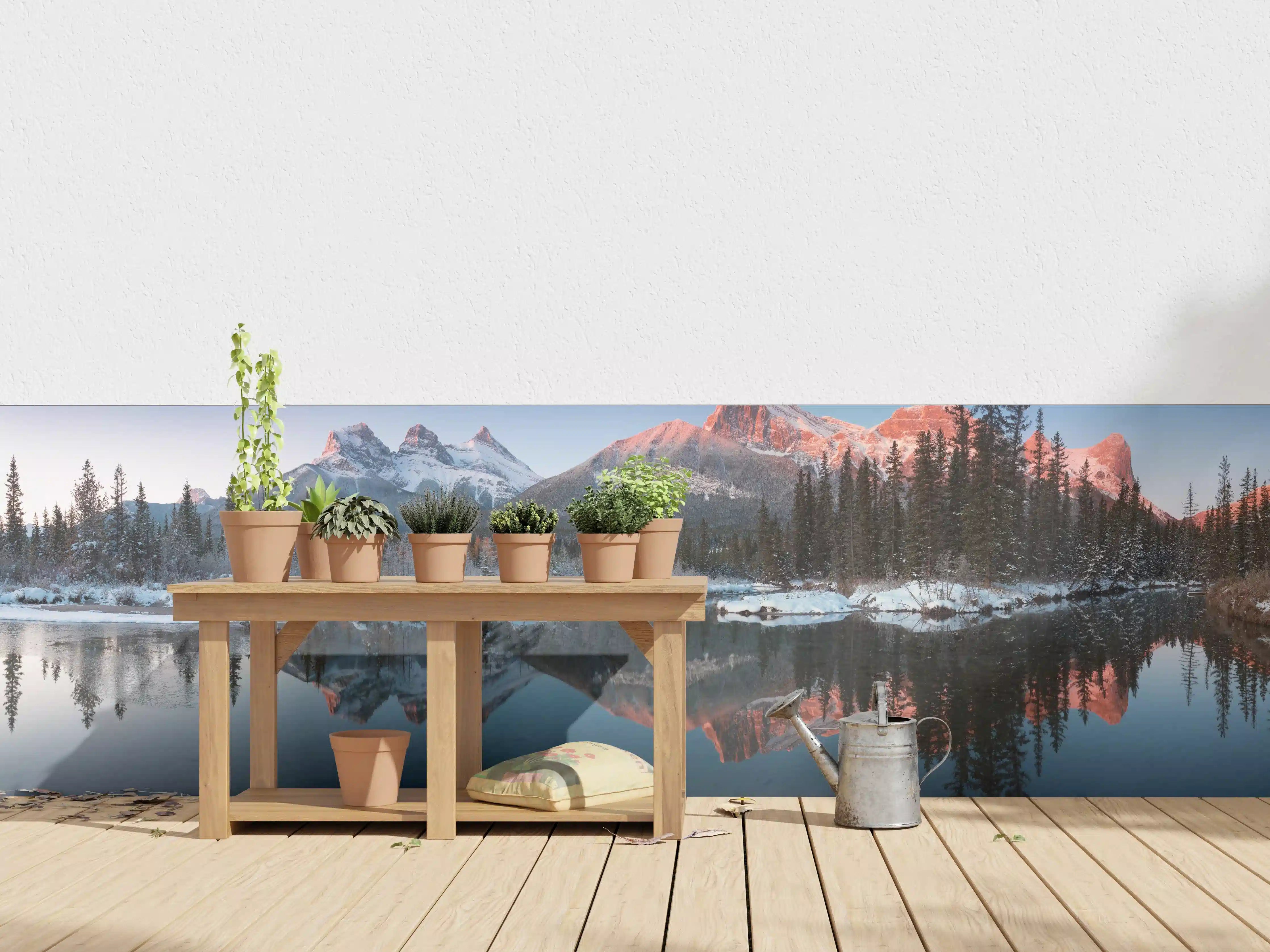 Wandverkleidung außen - Perfektes Spiegelbild der Drei-Schwestern-Gipfel