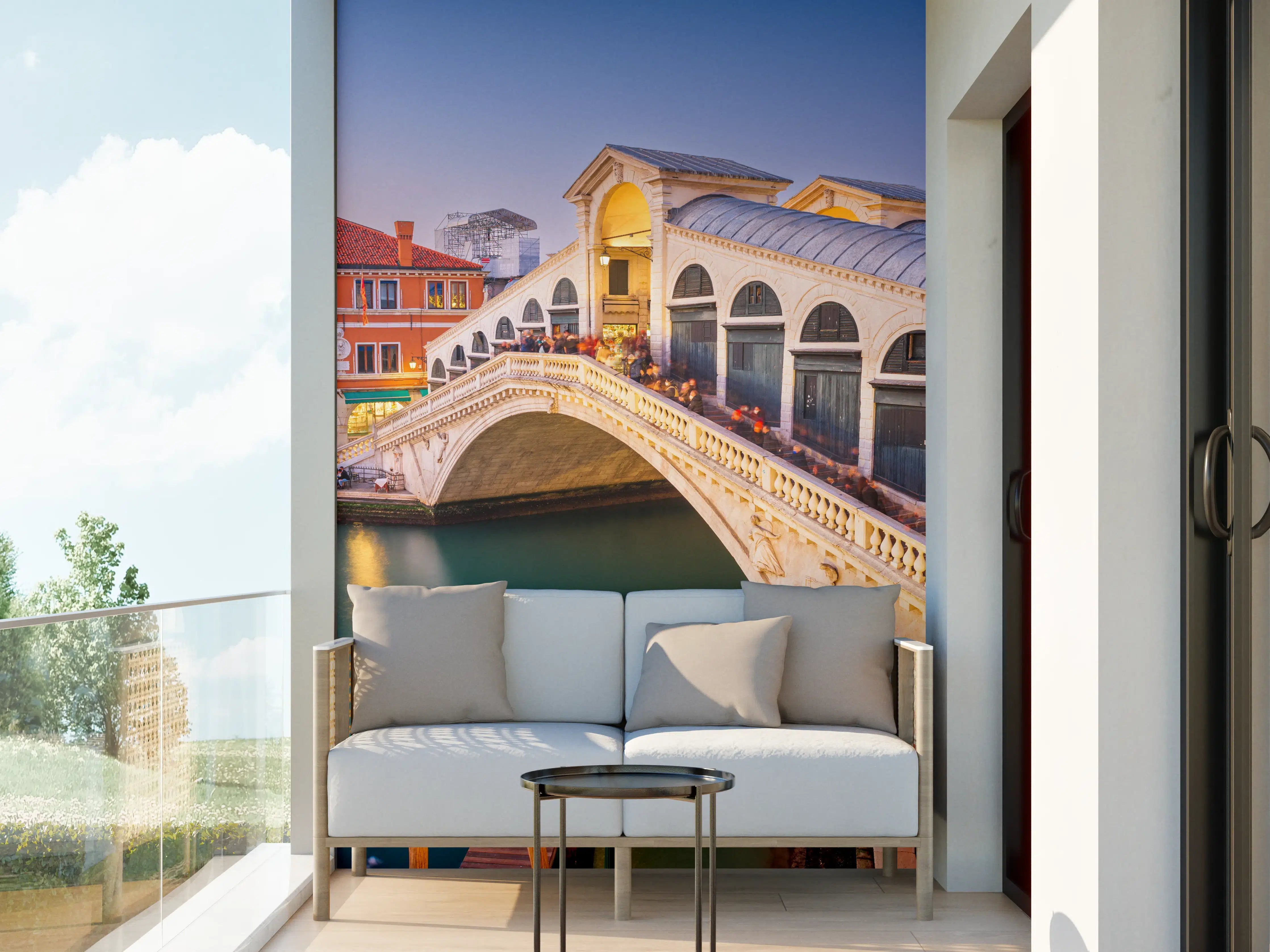 Wandverkleidung außen - Rialto-Brücke über dem Canal Grande in Venedig