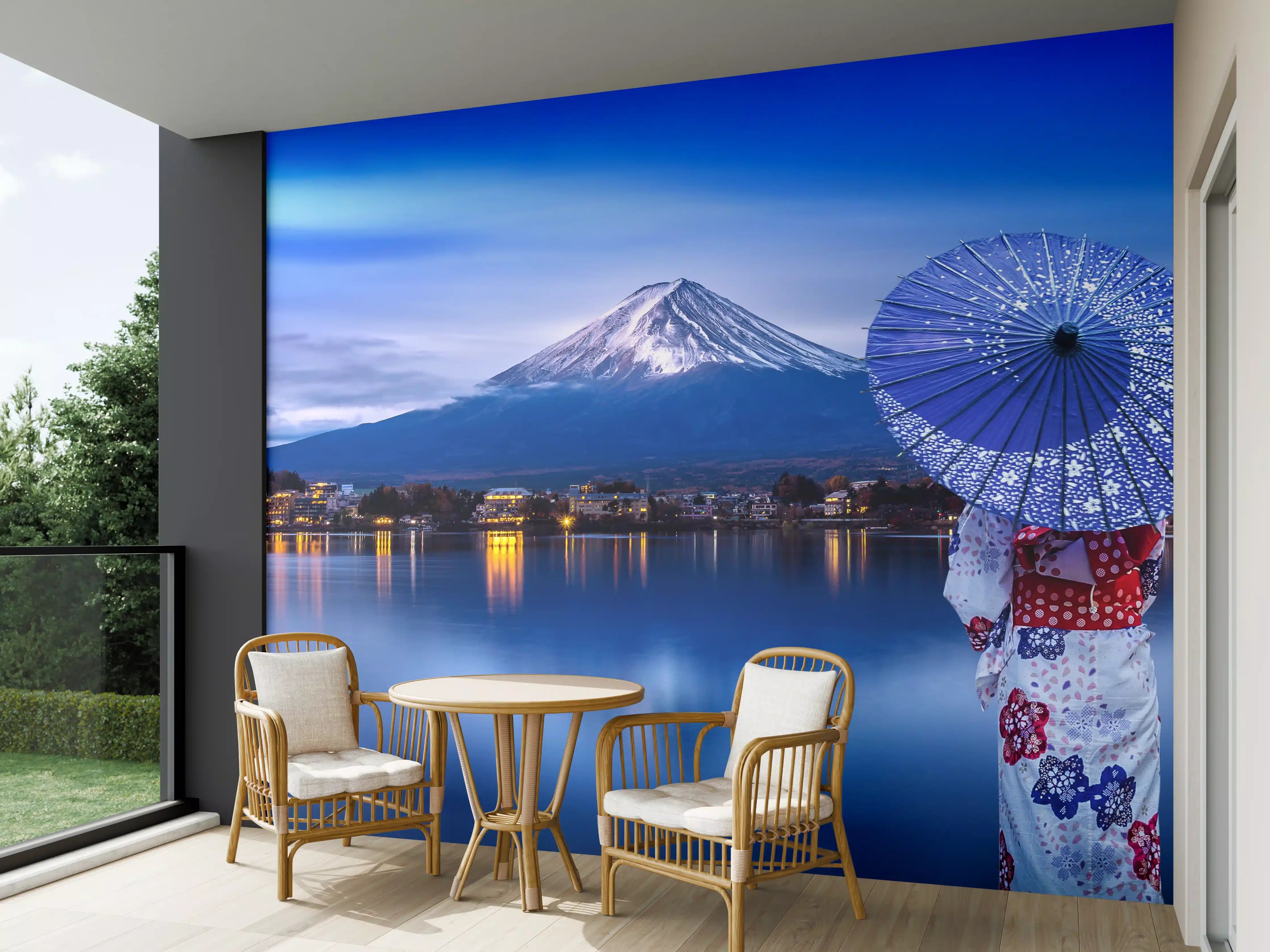 Wandverkleidung außen - Traditionell gekleidete Frau am Fuji-Berg