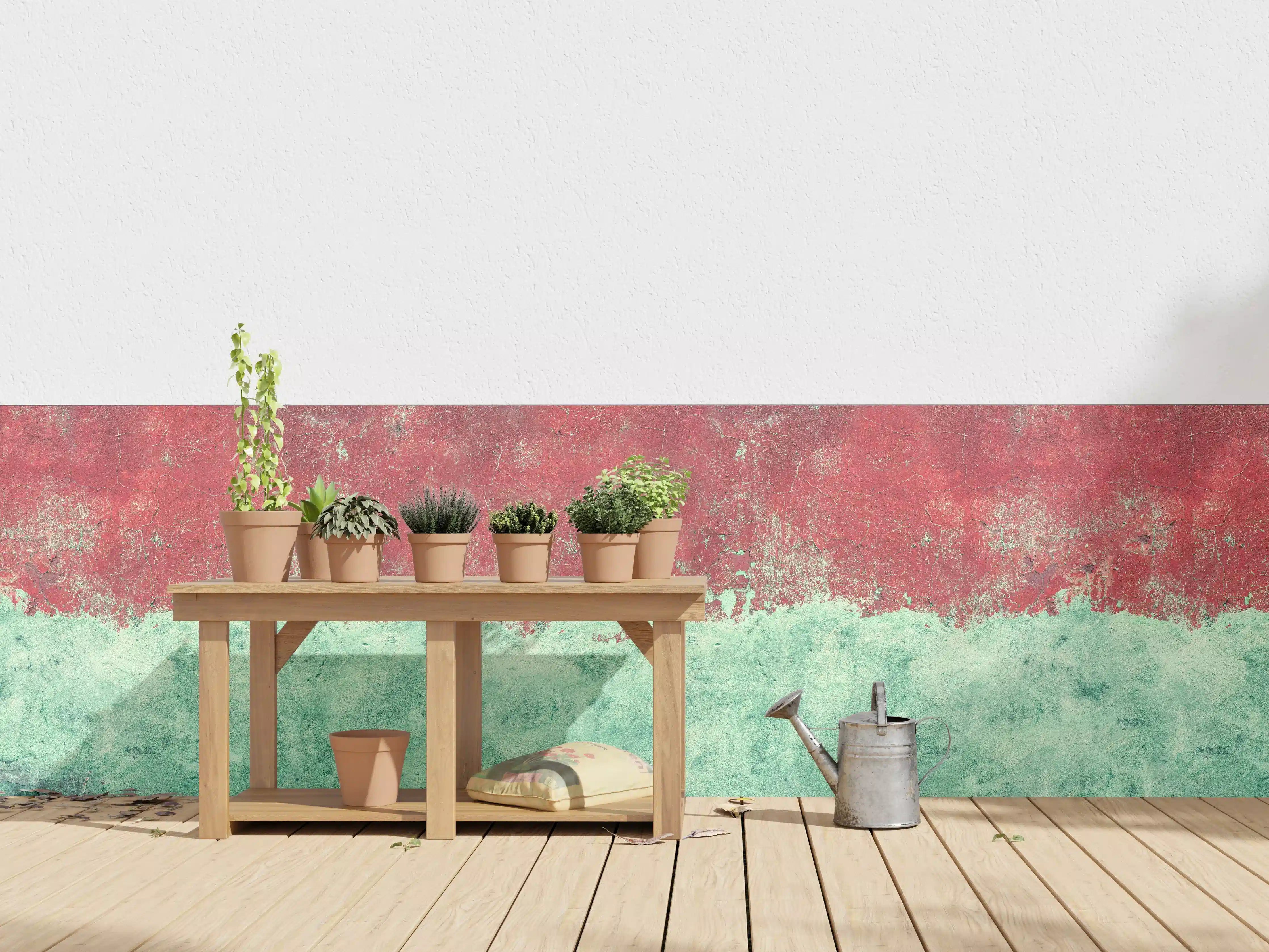 Wandverkleidung außen - Türkis-rote Wand im Grunge-Stil