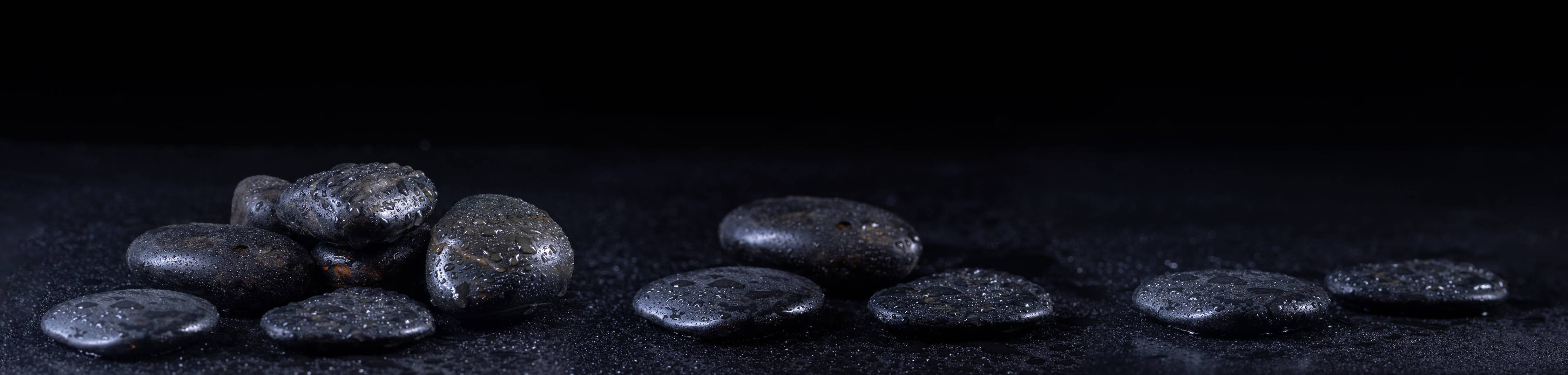 Wandverkleidung außen-Zen - Schwarze Steine