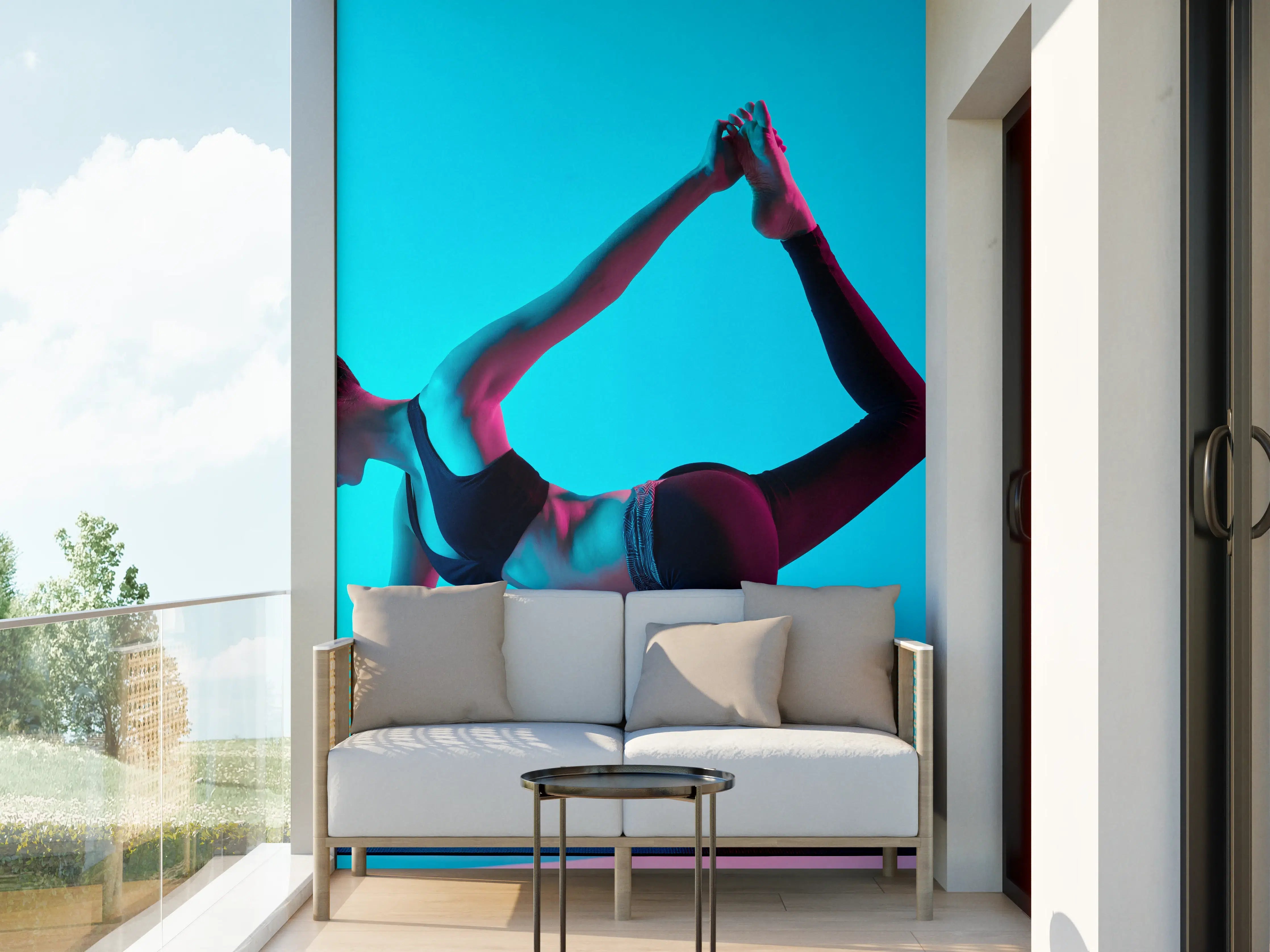 Wandverkleidung außen - konzentrierte Frau in Yoga-Pose