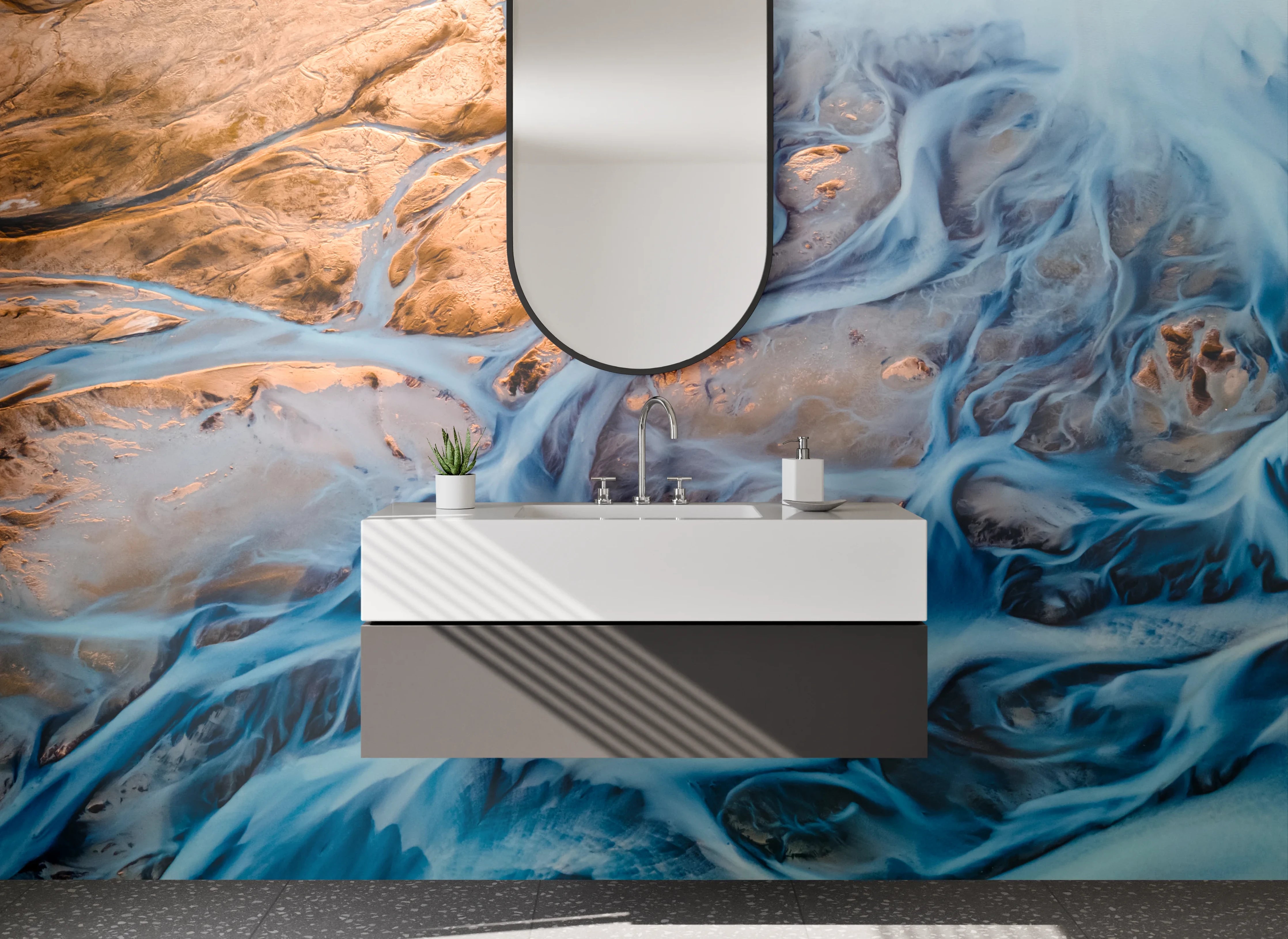 Waschbecken-Rückwand - Abstrakte Flusslandschaft in Blau und Kupfer