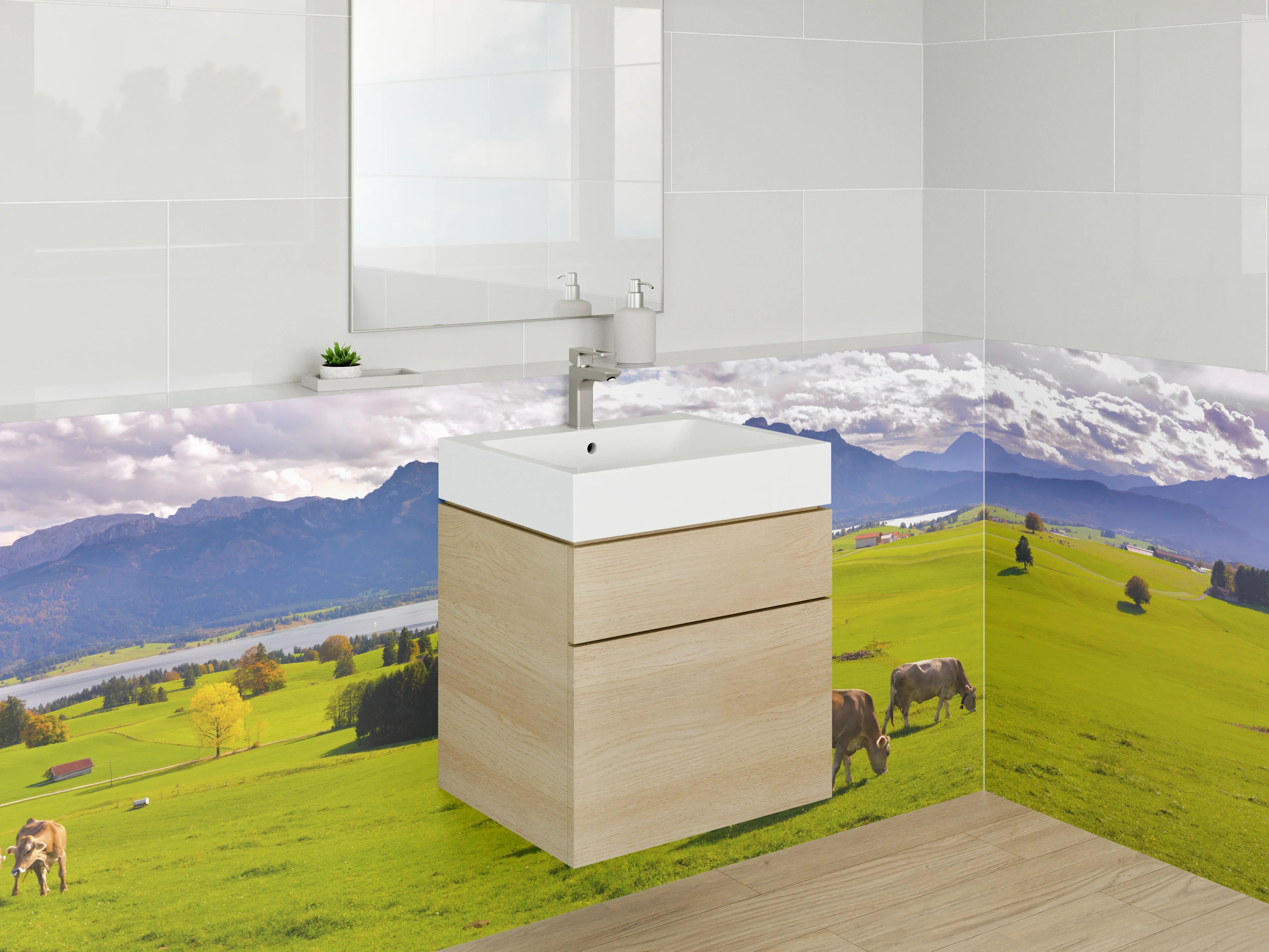 Waschbecken-Rückwand - Alpenwiese mit Kühen und Bergblick