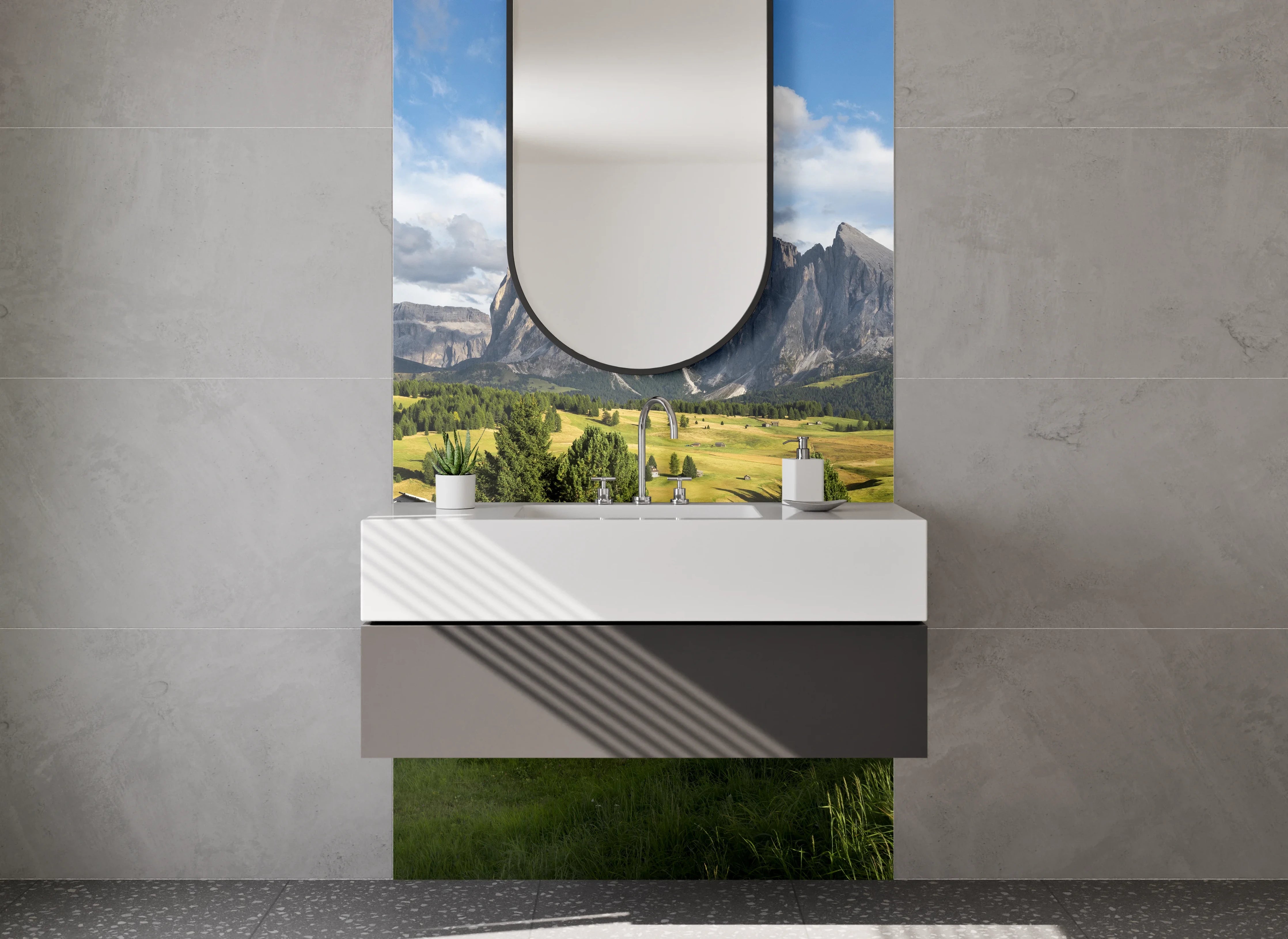 Waschbecken-Rückwand - Alpines Bergland mit Hütten und grünen Wiesen