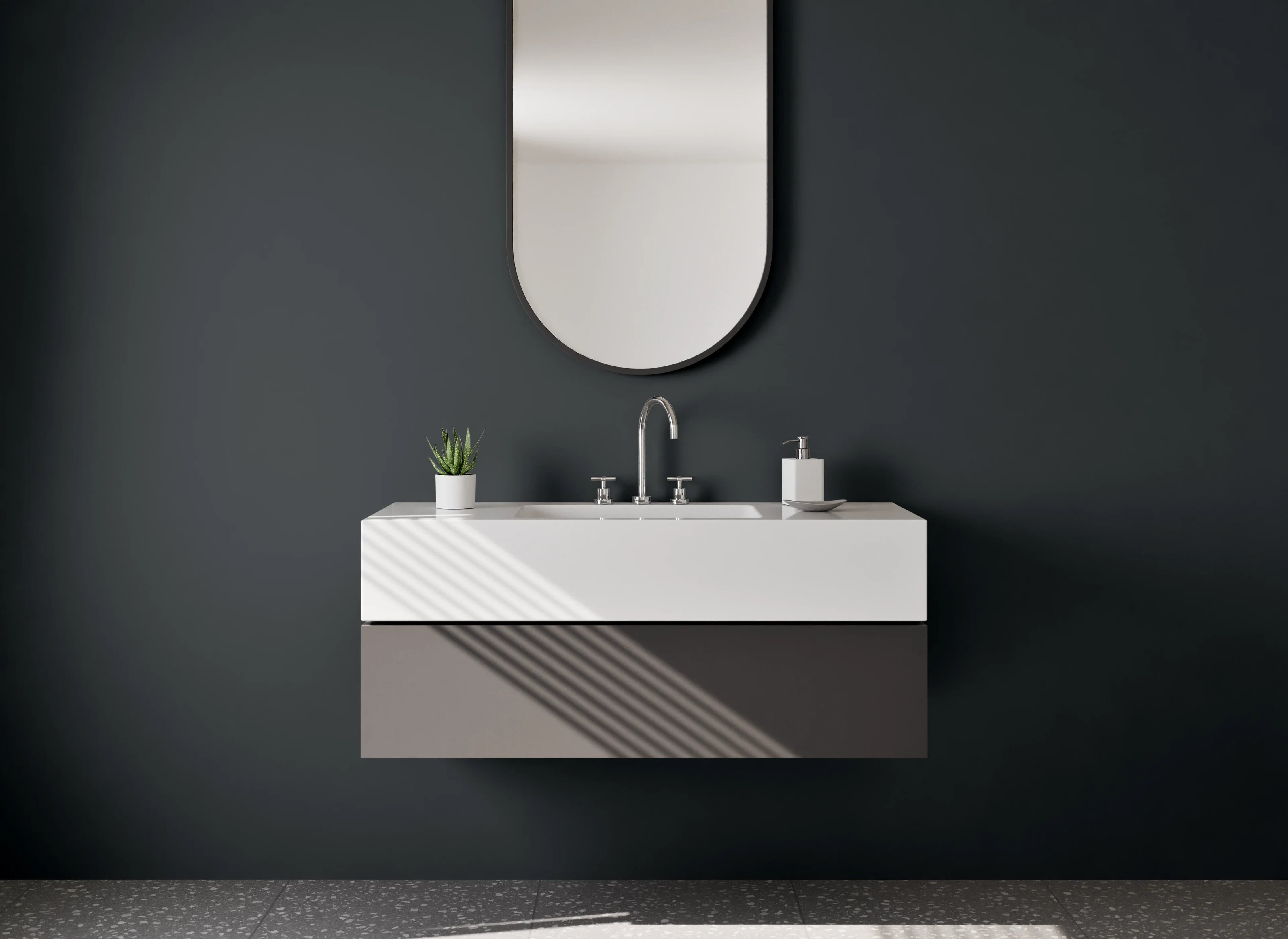 Waschbecken-Rückwand - Aschgrau im weißen Licht