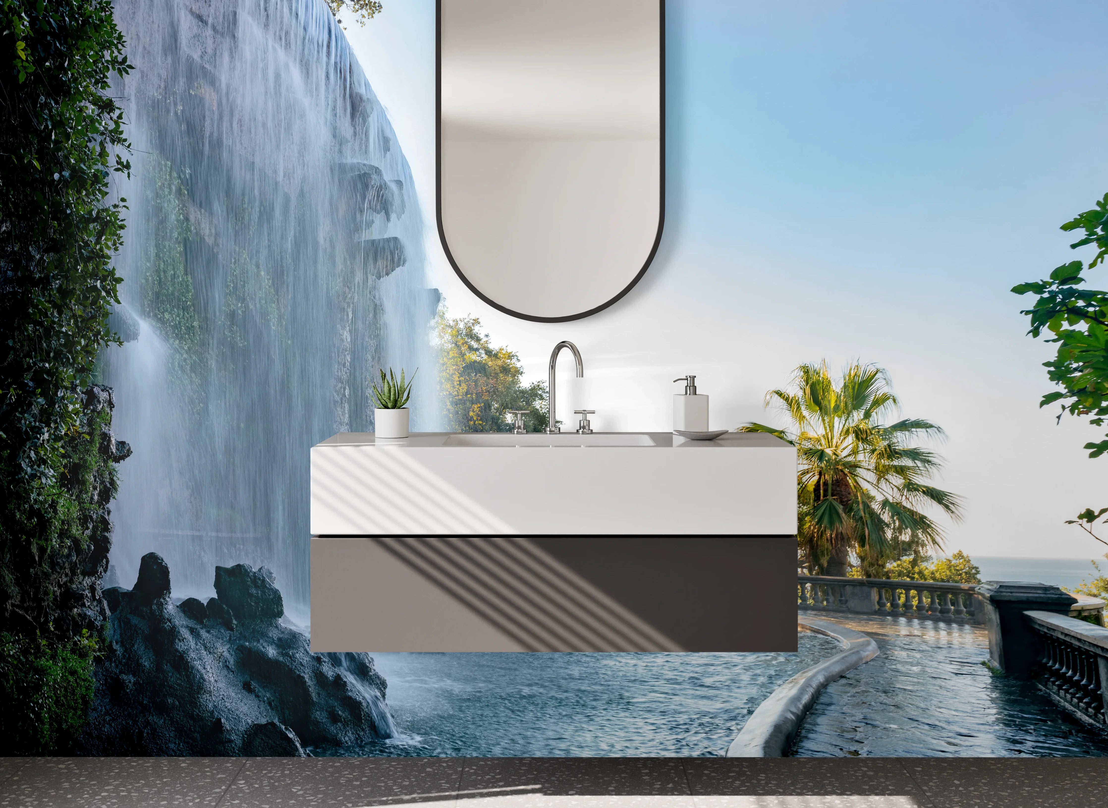 Waschbecken-Rückwand - Beeindruckender Wasserfall an Palmenpromenade