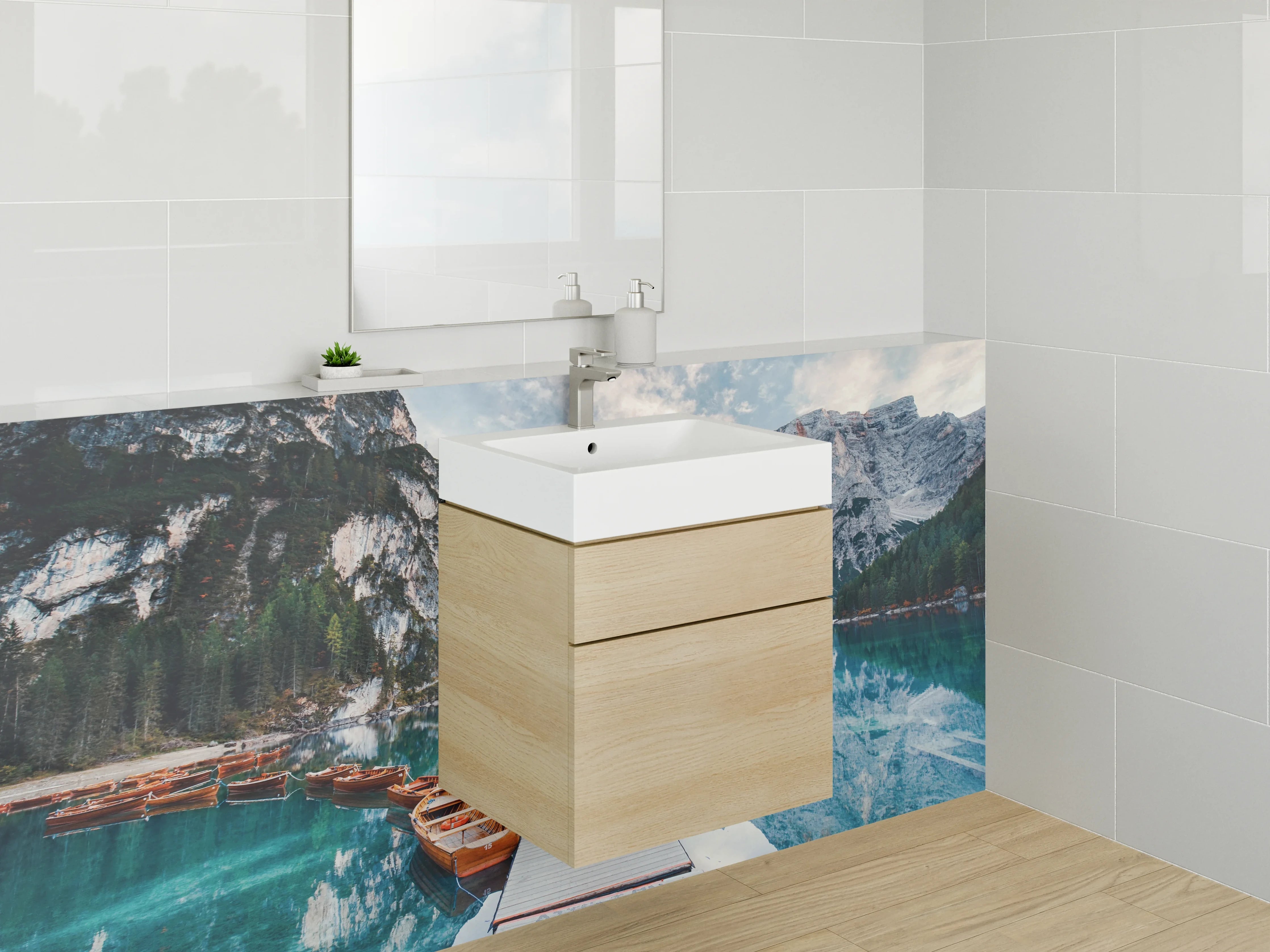 Waschbecken-Rückwand - Blaue Bergsee mit Booten und Naturkulisse