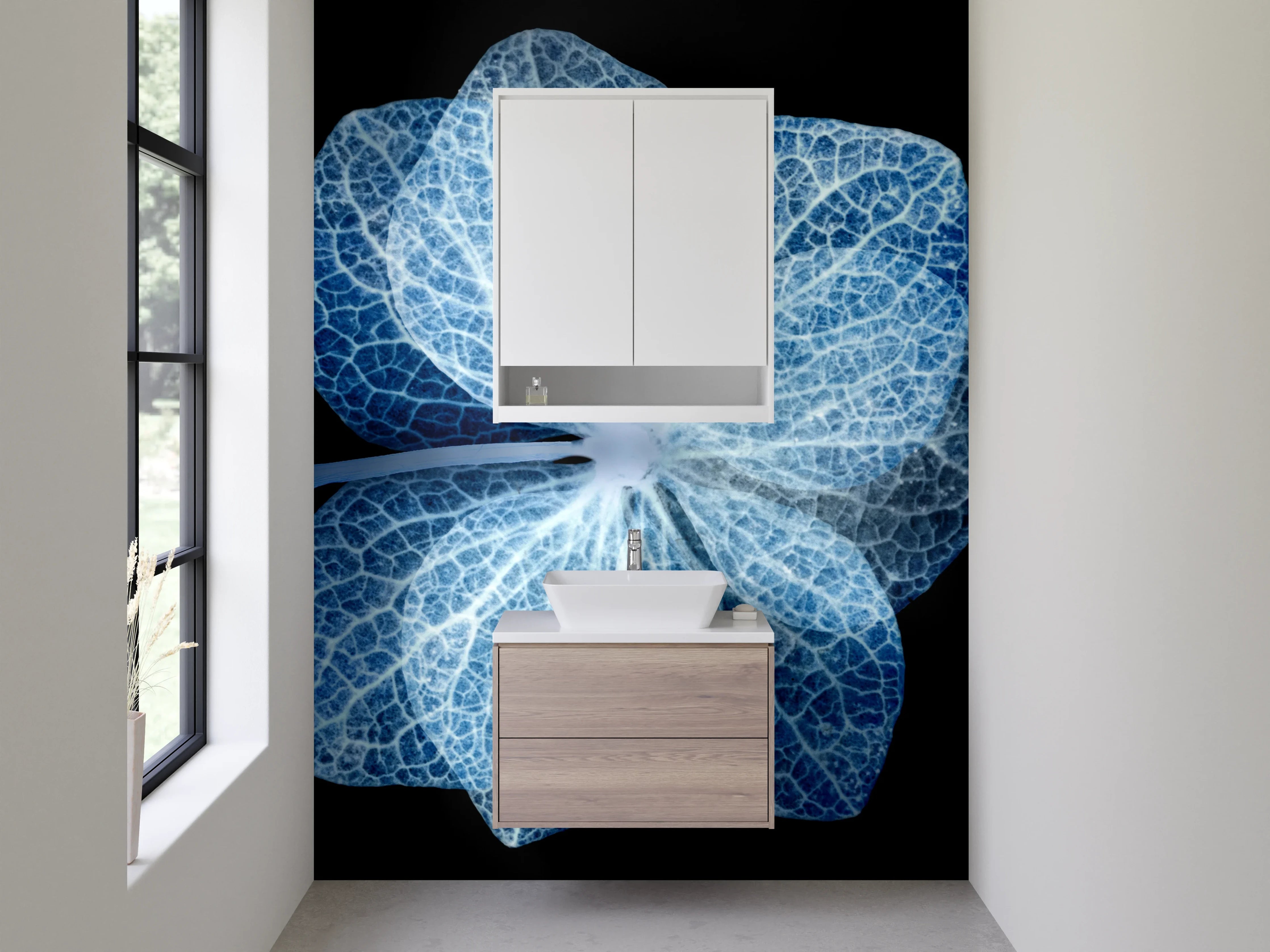 Waschbecken-Rückwand - Blaue Skelettblüte – Makroaufnahme