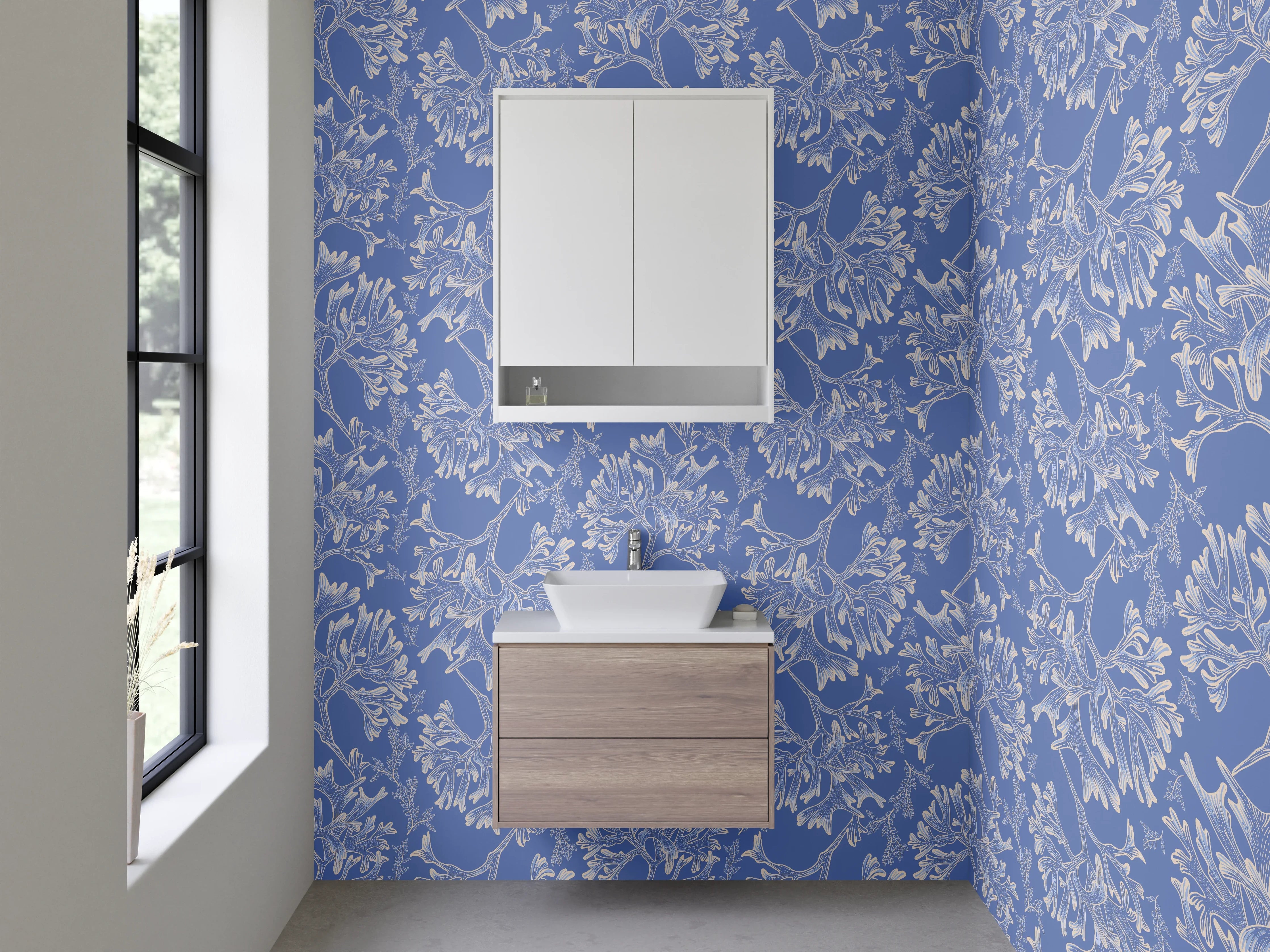 Waschbecken-Rückwand - Blumentapete mit blauen und weißen Mustern