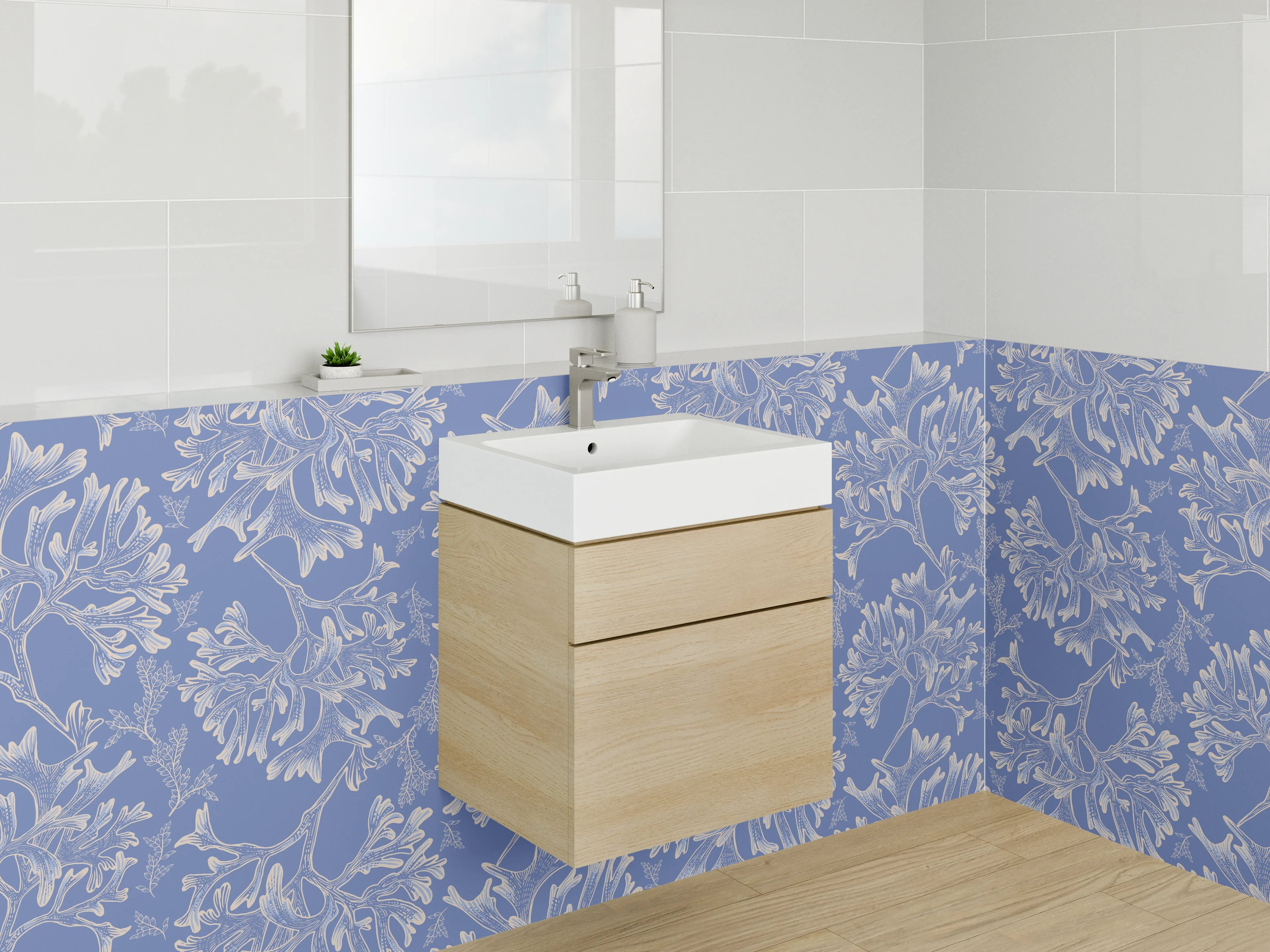 Waschbecken-Rückwand - Blumentapete mit blauen und weißen Mustern