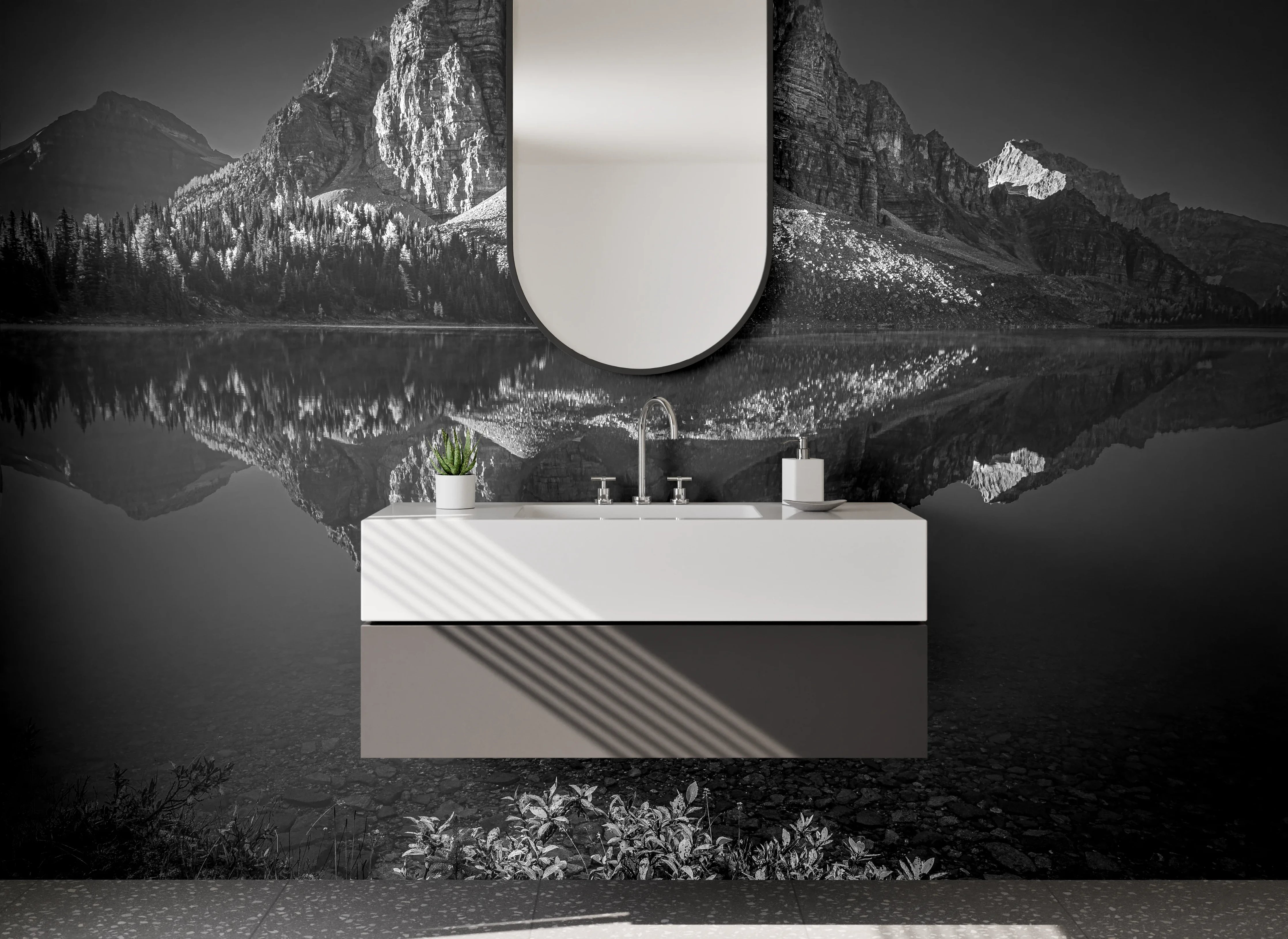 Waschbecken-Rückwand - Dramatische Bergspitze im Schwarz-Weiß-Look