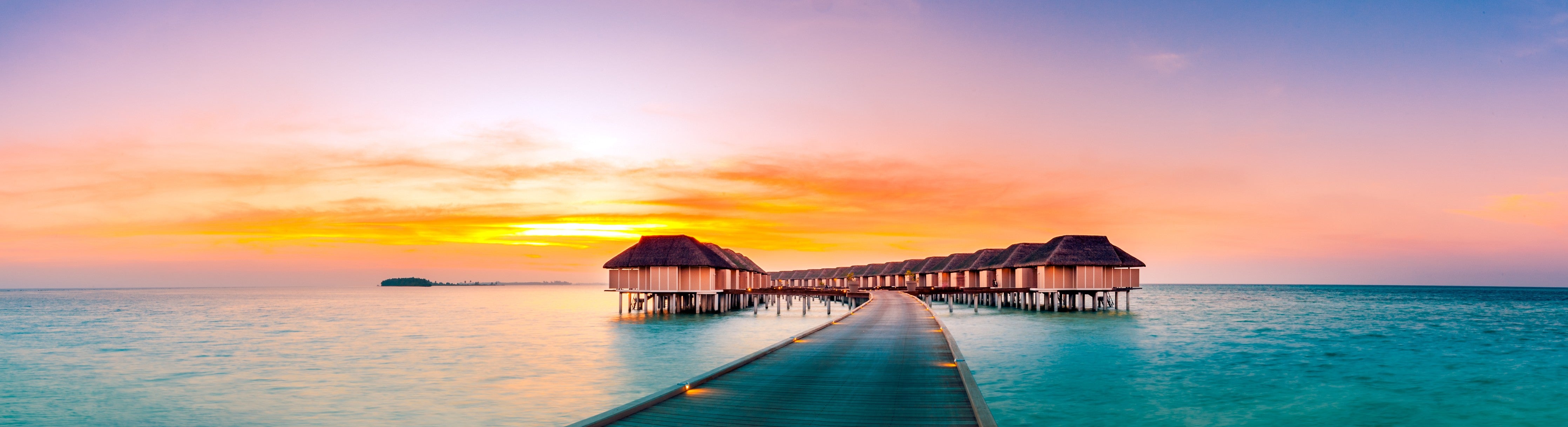 Waschbecken-Rückwand-Exotische Sonnenuntergangs-Oase Wasserbungalows