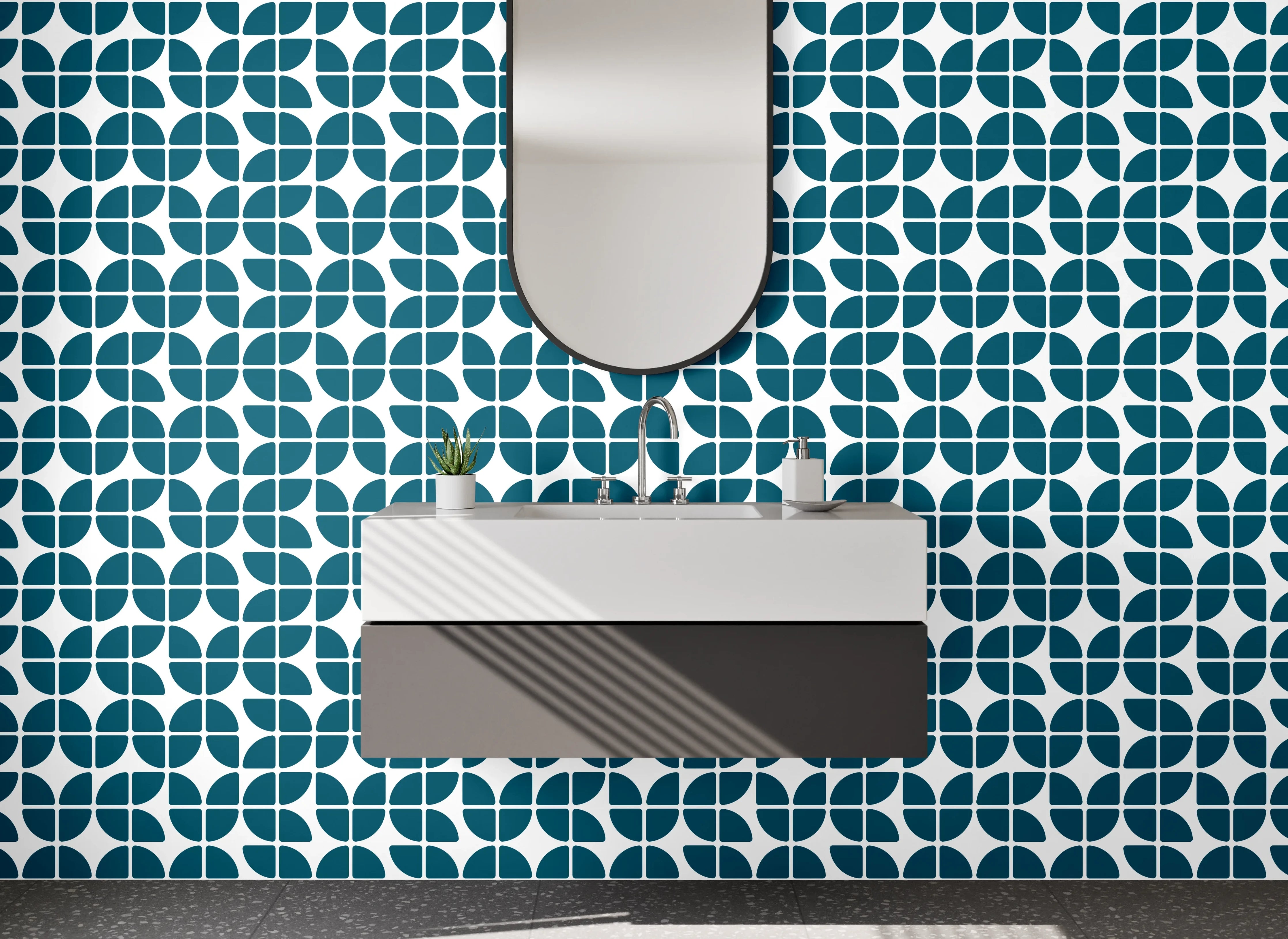 Waschbecken-Rückwand - Geometrisches Retro-Muster in Blau-Weiß
