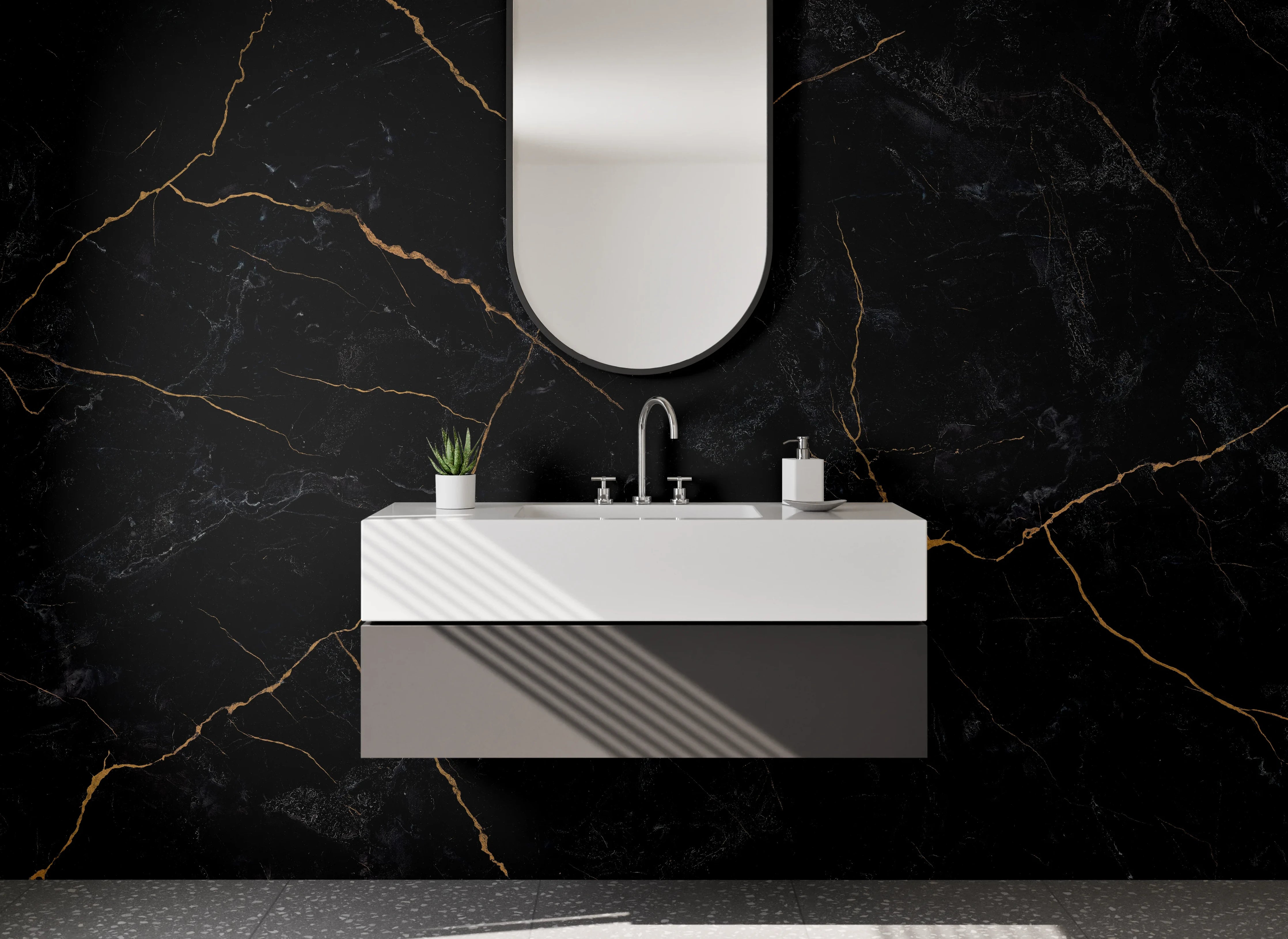 Waschbecken-Rückwand - Grauschimmernde Eleganz mit goldenen Linien