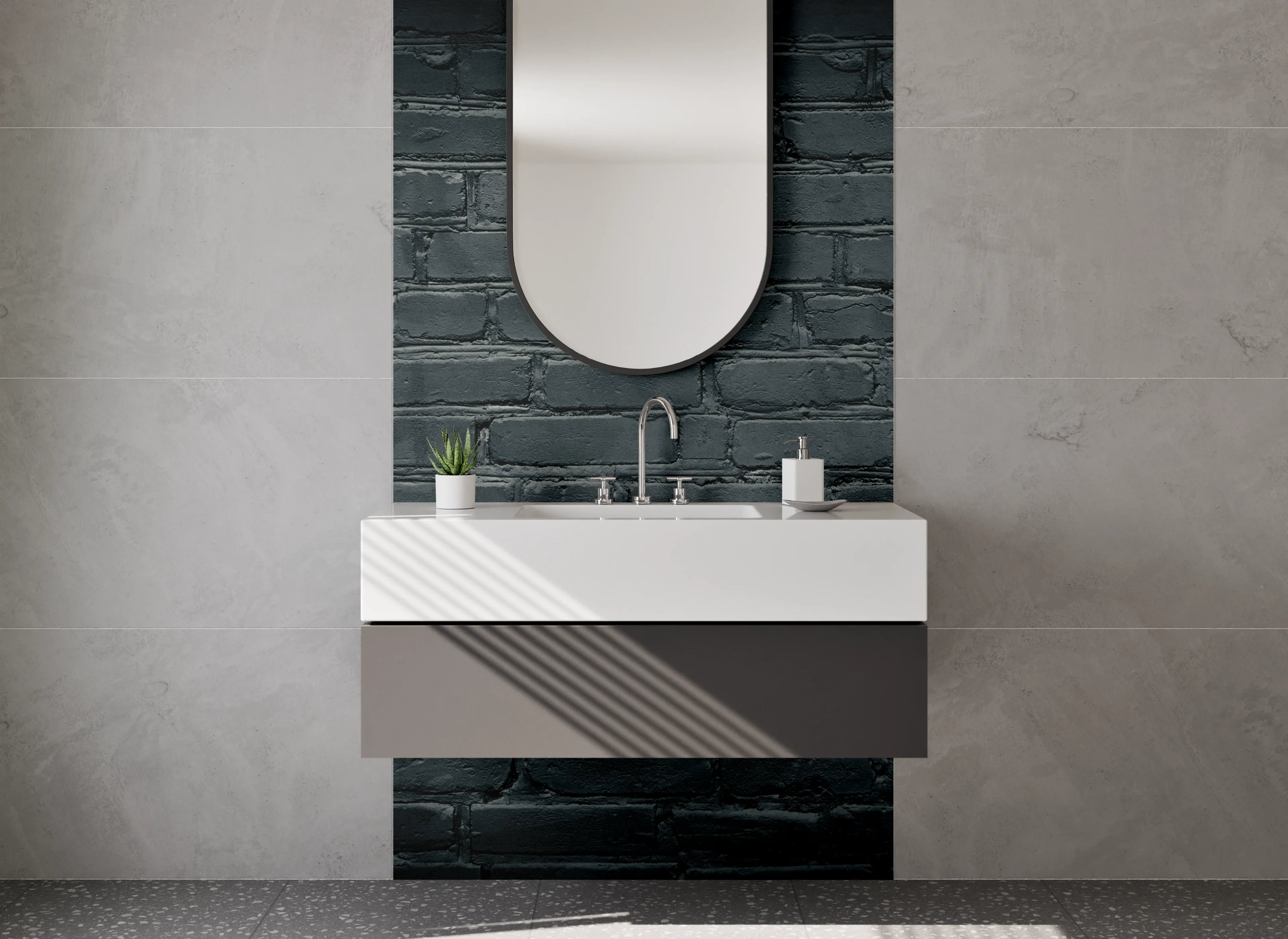 Waschbecken-Rückwand - Grauschwarze Ziegelwand im Loftstil