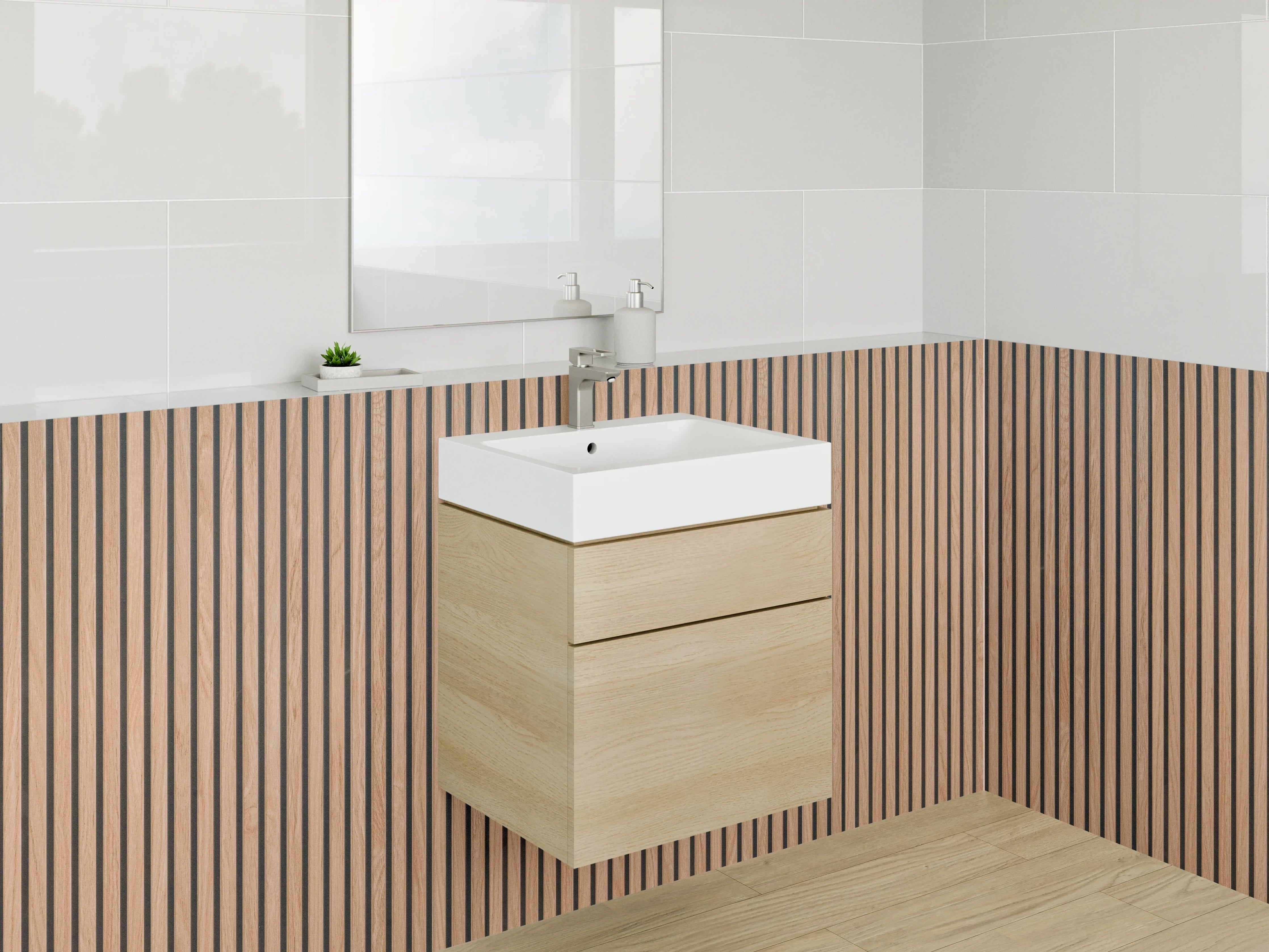 Waschbecken-Rückwand - Holzlamellen Wand mit warmem Braunton