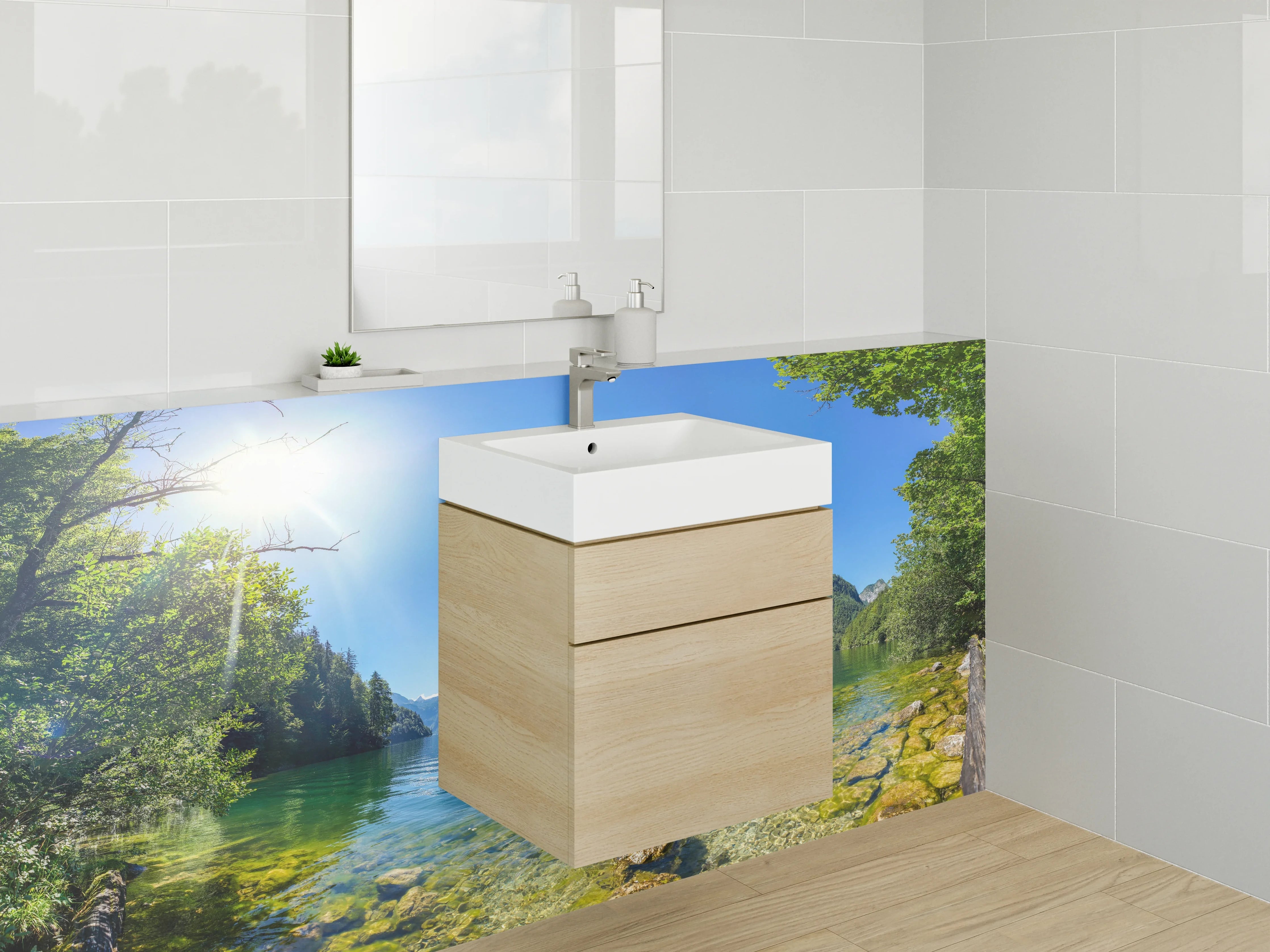 Waschbecken-Rückwand - Idyllischer See inmitten grüner Natur