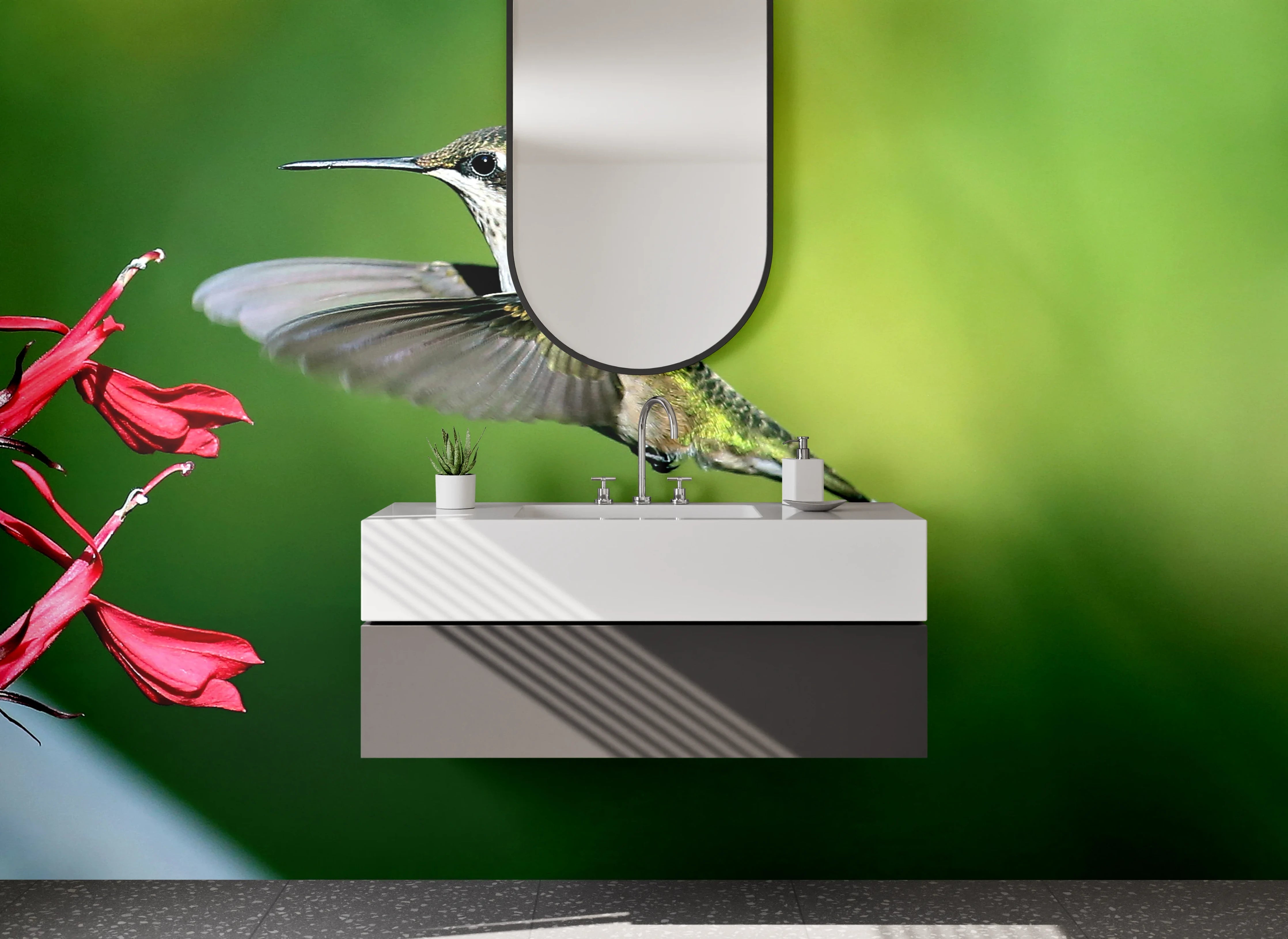 Waschbecken-Rückwand - Kolibri an roter Blüte – Naturfoto