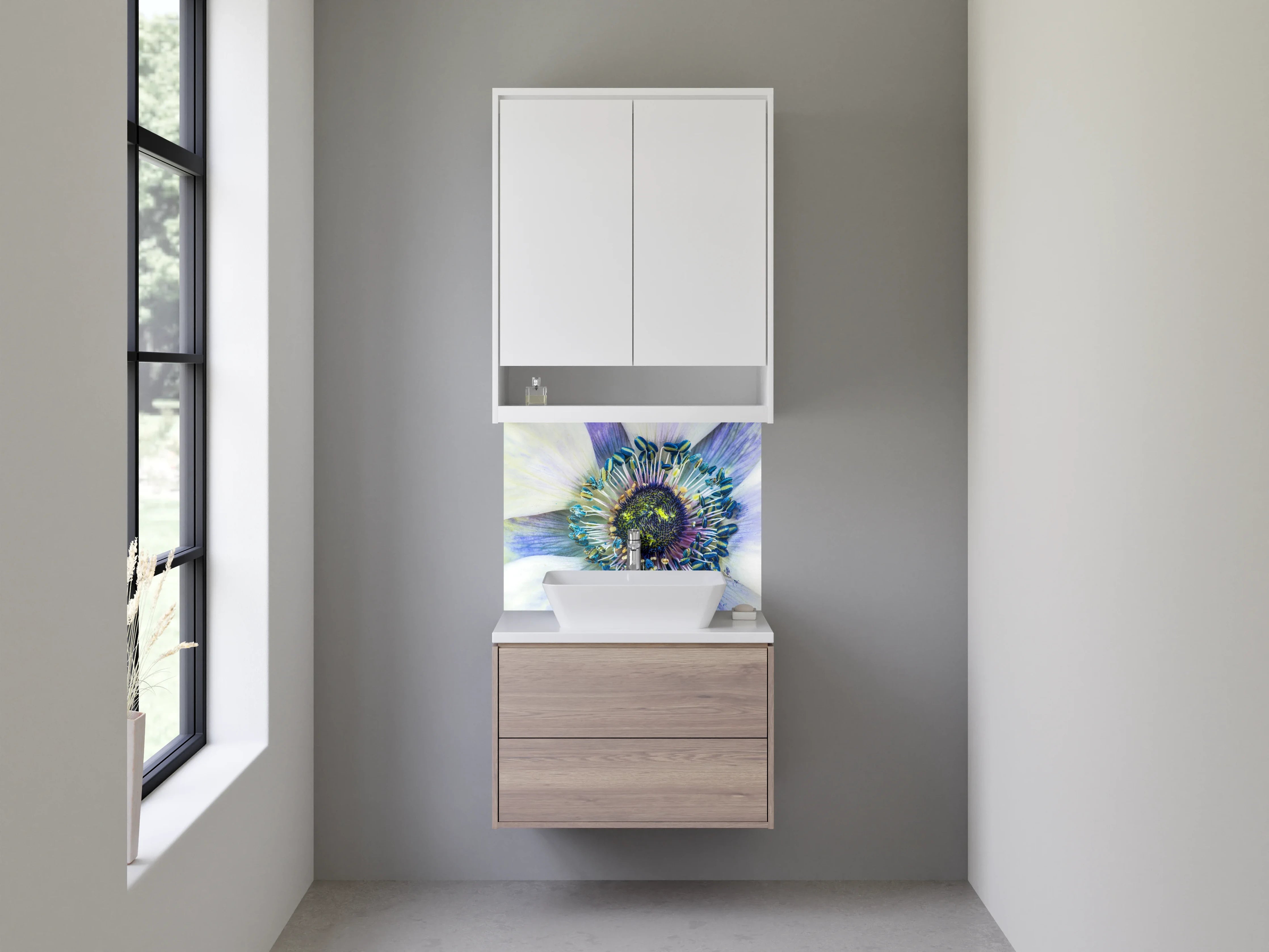 Waschbecken-Rückwand - Makroaufnahme blaue Blüte Nahaufnahme