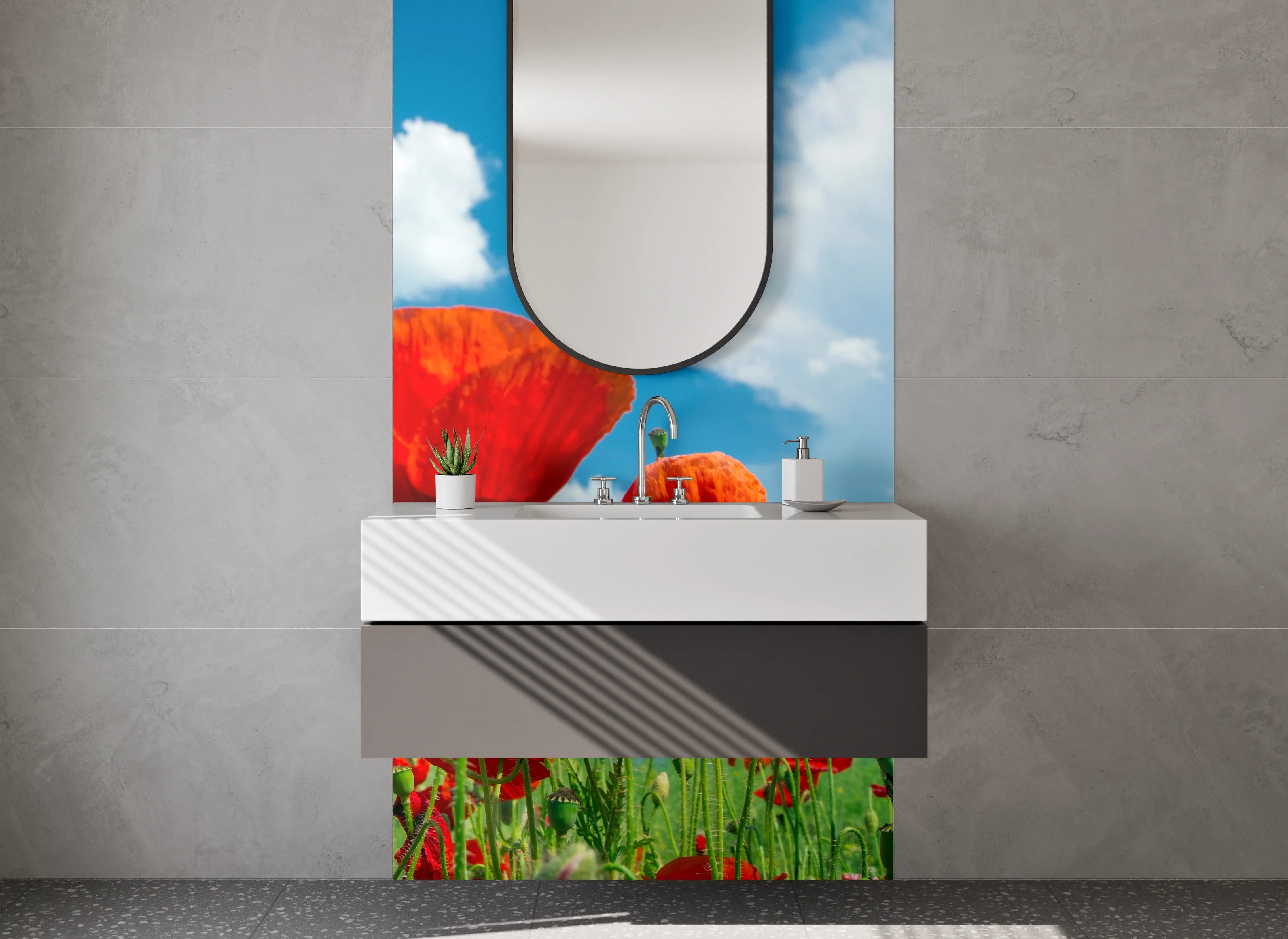 Waschbecken-Rückwand - Mohnblumenfeld unter blauem Himmel