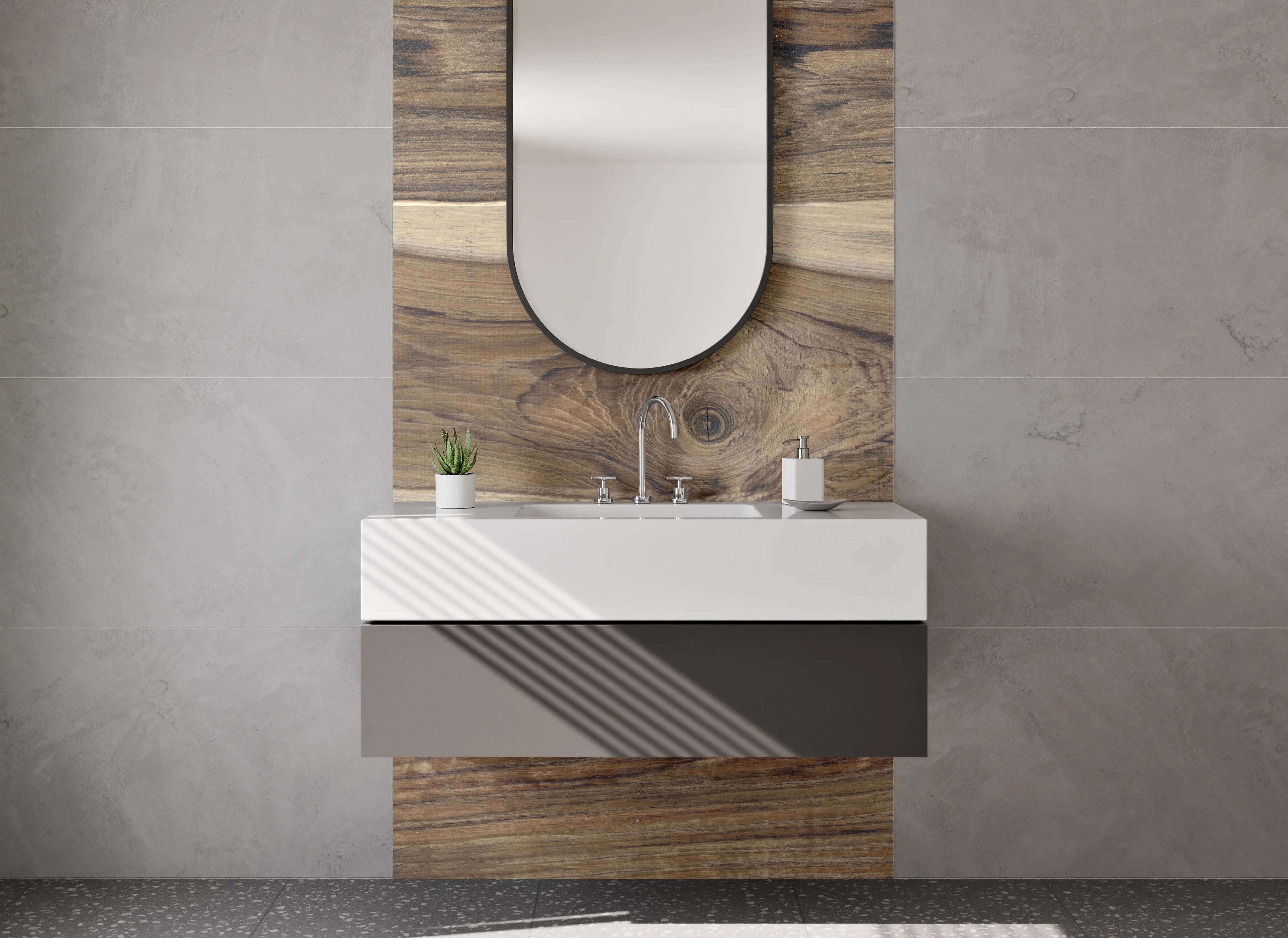 Waschbecken-Rückwand - Naturbelassene Holzmaserung in warmen Brauntönen