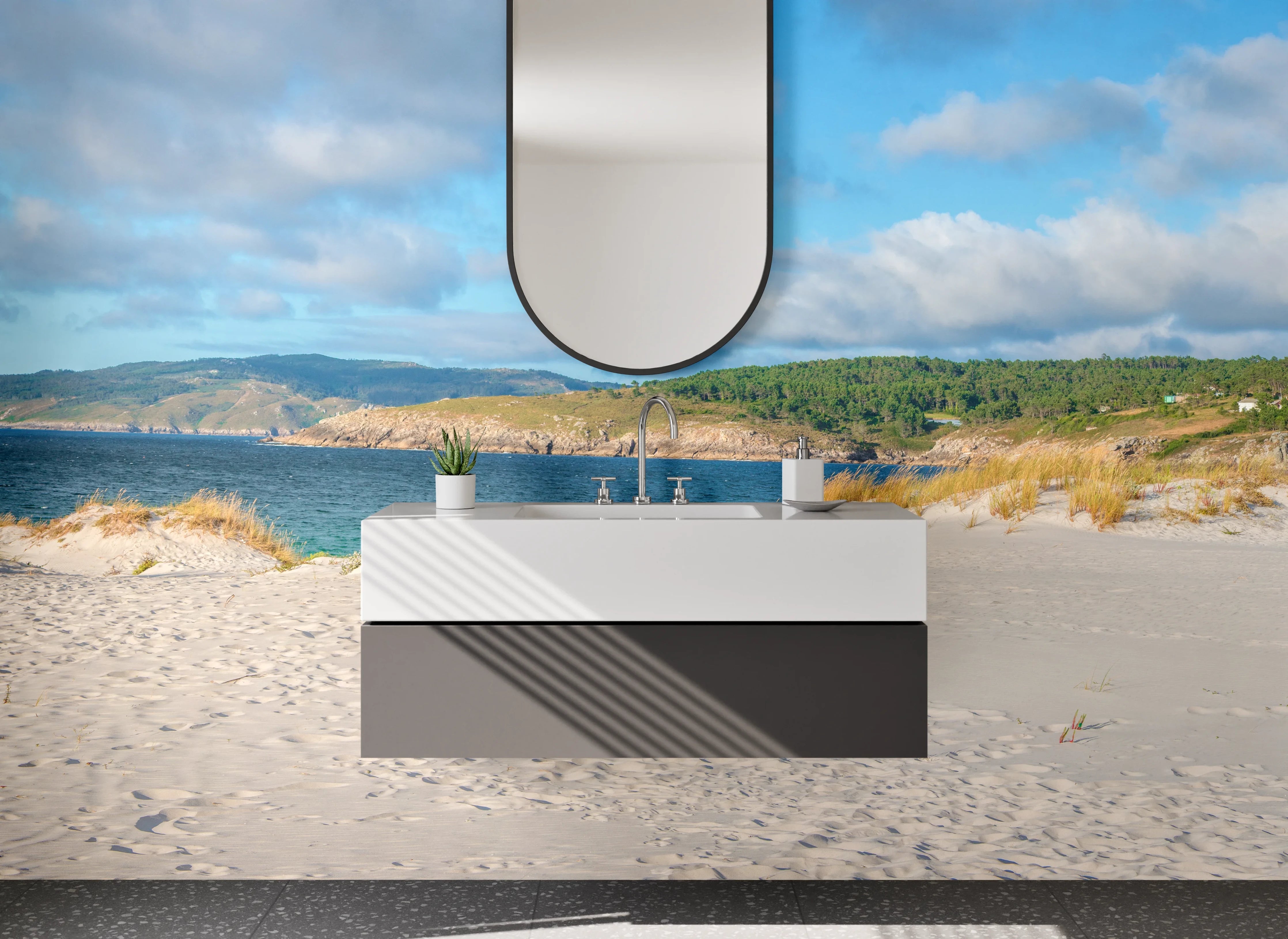 Waschbecken-Rückwand - Strandpanorama mit Himmel und Bergen