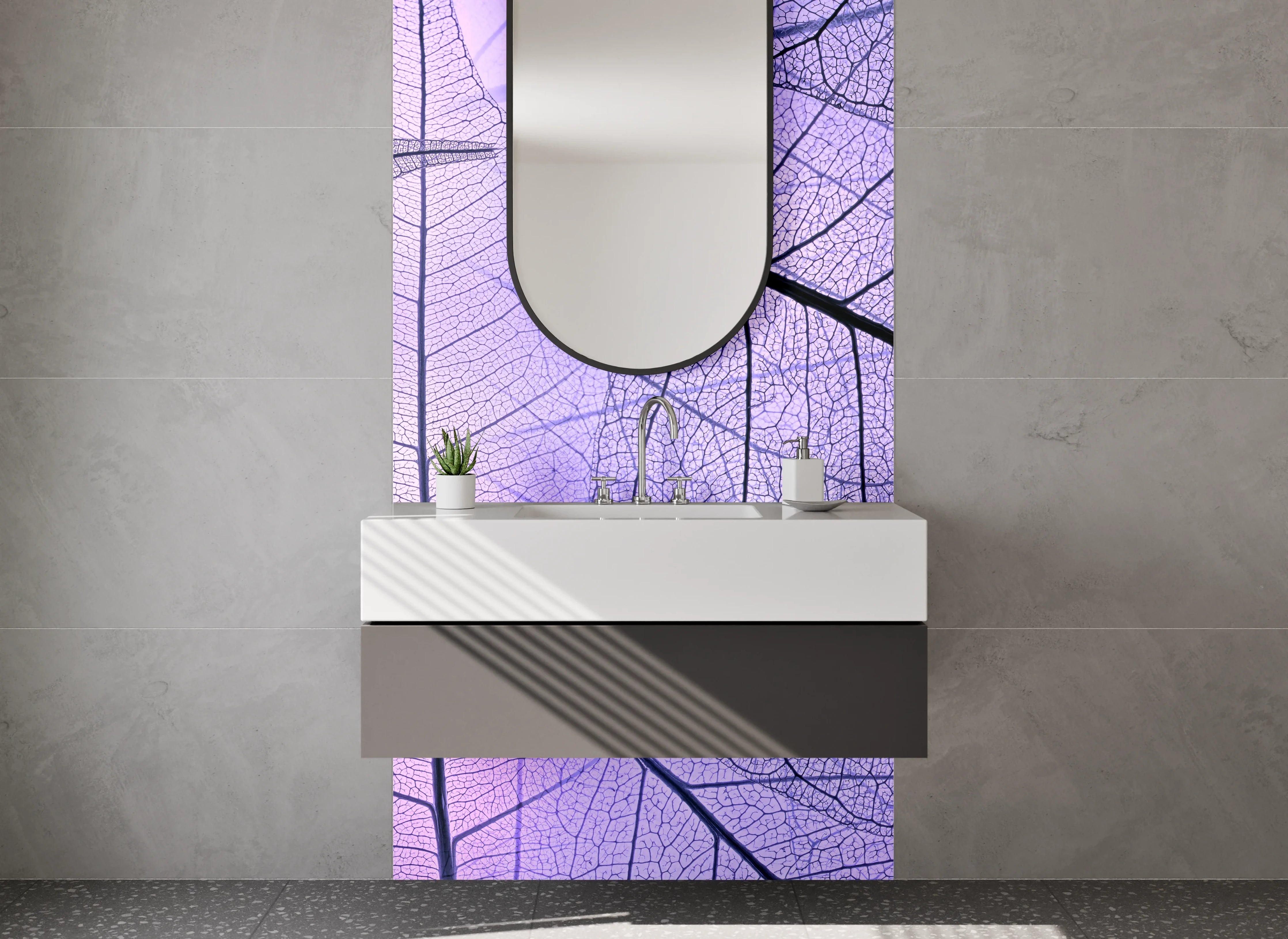 Waschbecken-Rückwand - Transparente Blätter in Lila Optik