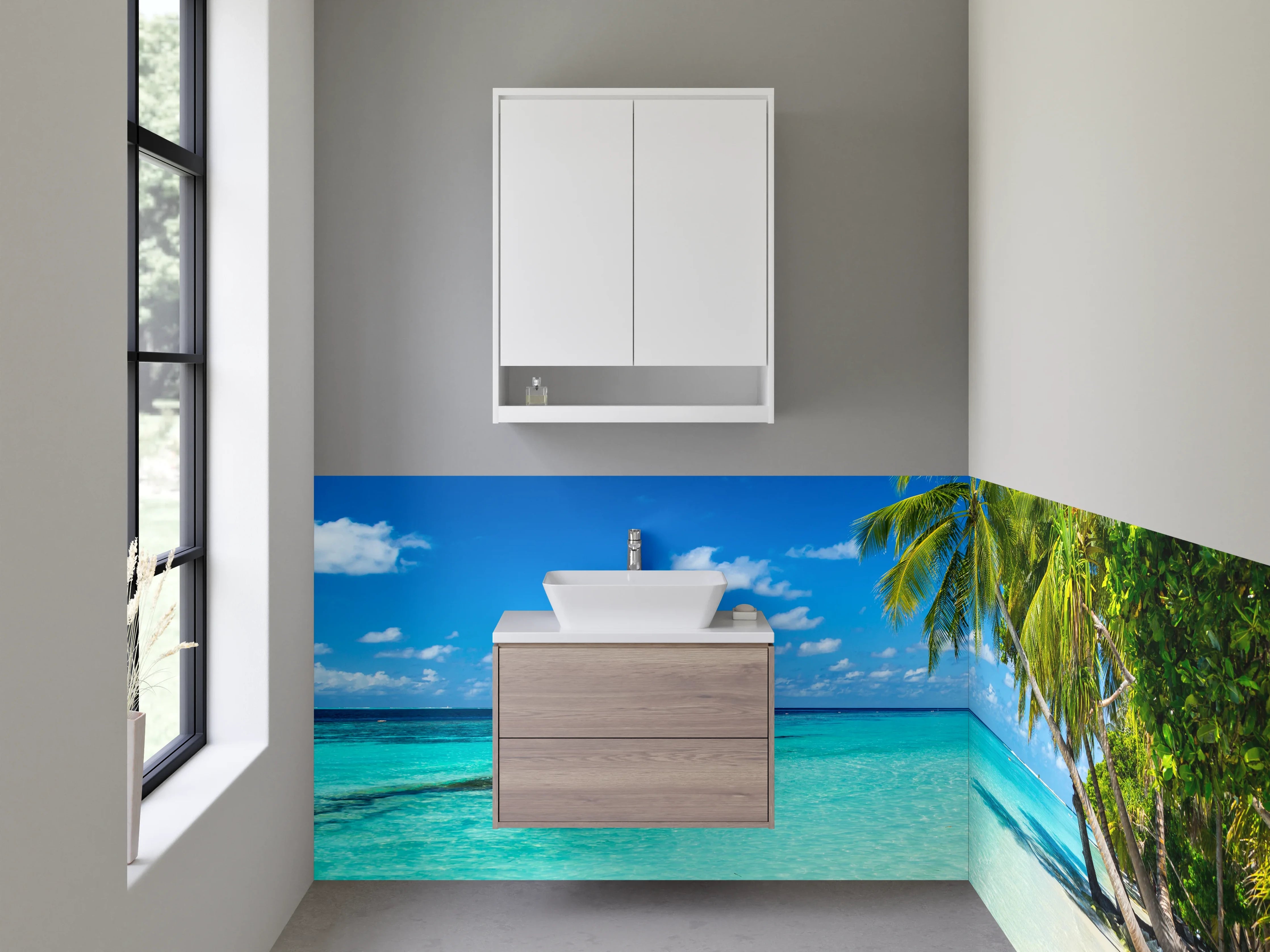 Waschbecken-Rückwand - Tropischer Strand mit Palmen und klarem Wasser